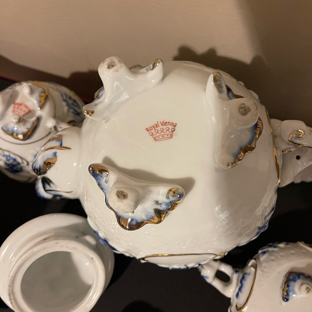 Royal Vienna Fine Porcelain Tea Set Blue White Gold China Wow Antique VTG Rare - Picture 14 of 16
